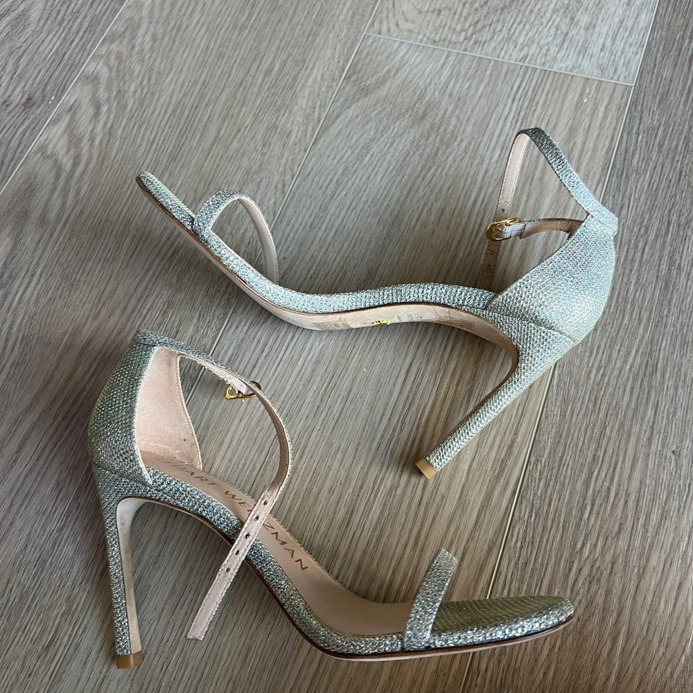 Stuart Weitzman Glittering Silver Heels - Picture 4 of 9
